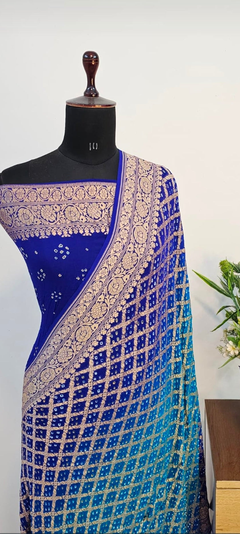 Banarasi pure khaddi Georgette bandhani saree