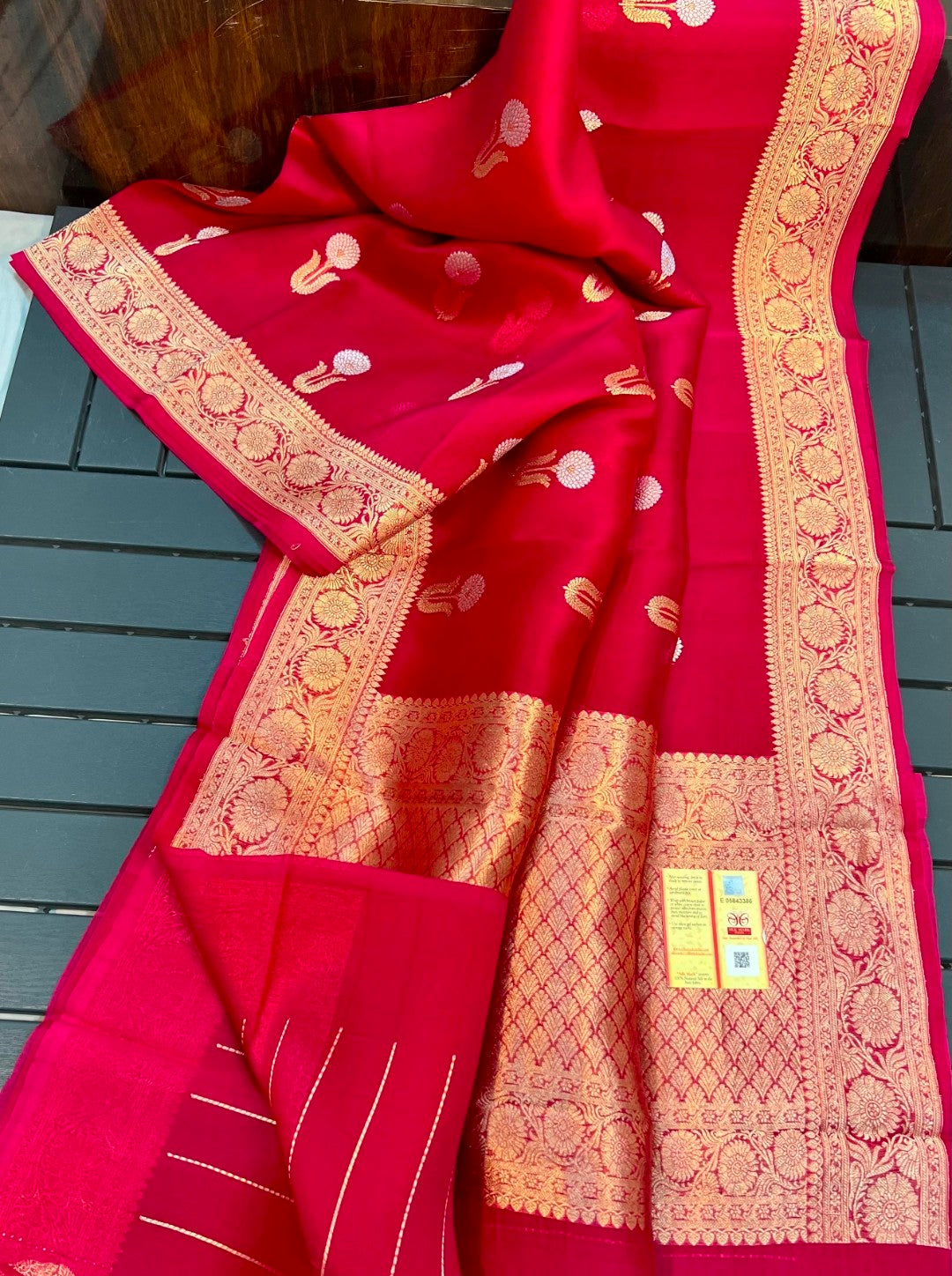 Banarasi pure kora silk handwoven Saree - Hot Pink colour